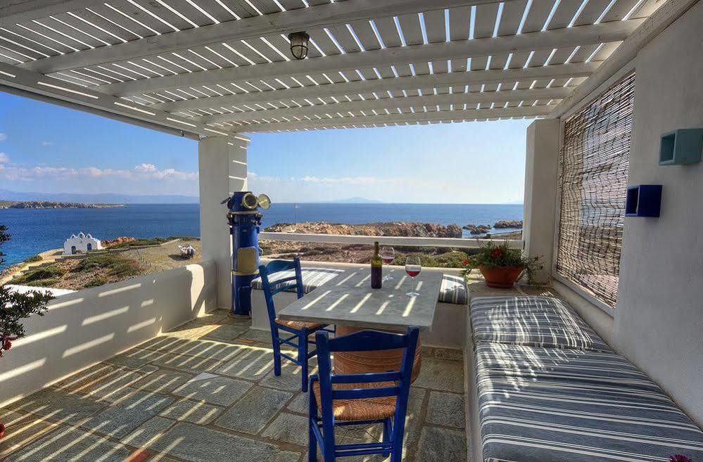 Martineli Residence - A Beachfront Estate Drios Extérieur photo